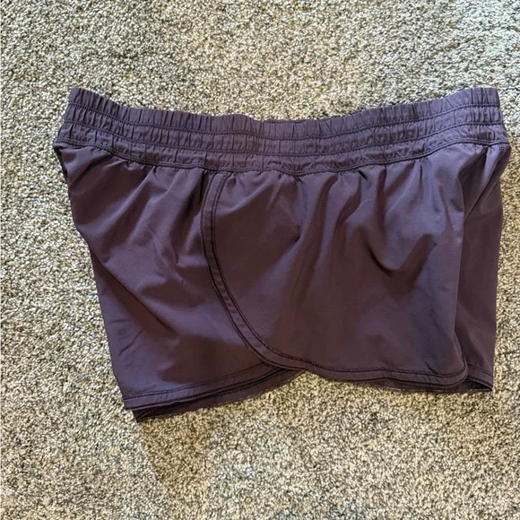 lululemon Seek the Heat Purple Shorts - Picture 6 of 7